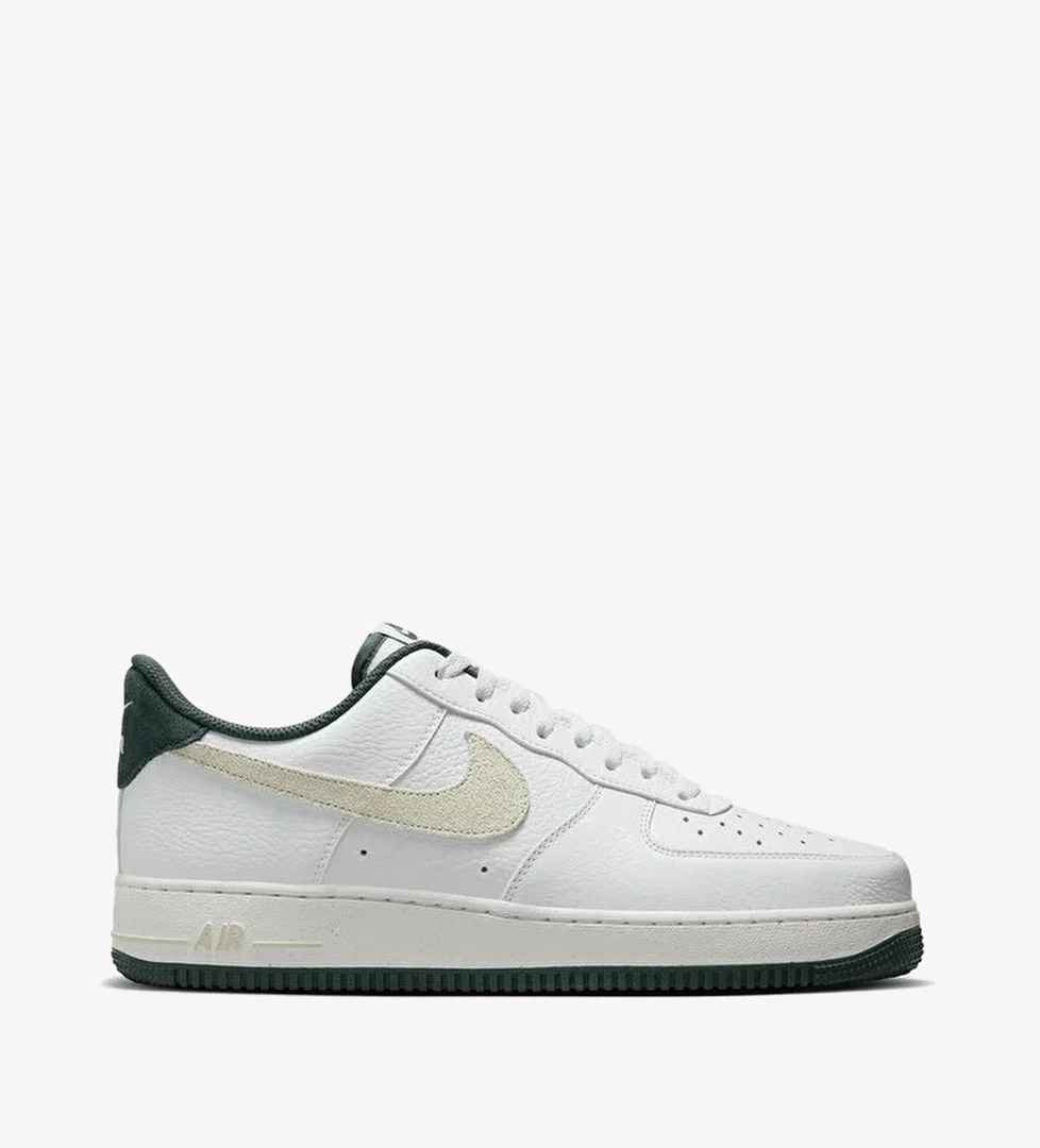Nike Air Force 1 '07 Lv8
