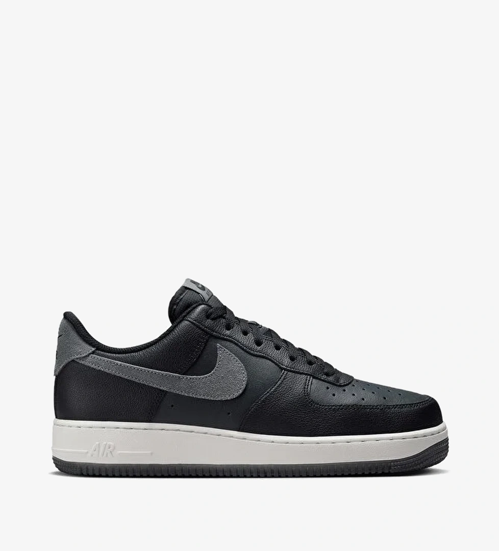 Nike Air Force 1 '07 Lv8 - Görsel 1