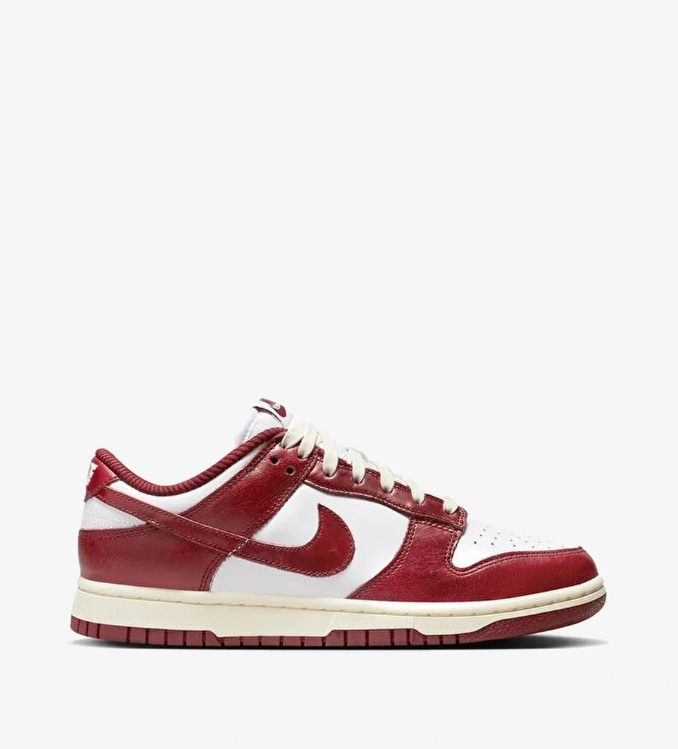 Nike Dunk Low Premium