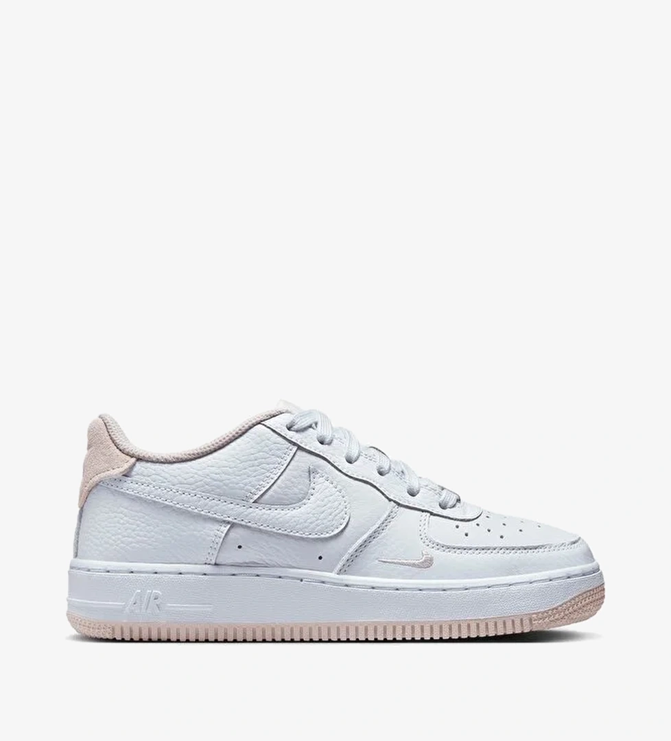 Nike Nike Air Force 1 LV8 (Gs) model görseli