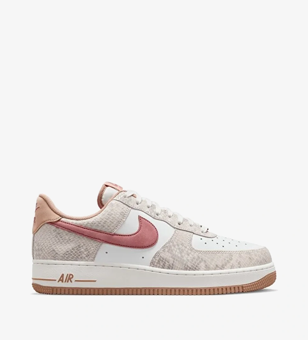 Nike Air Force 1 '07 LV8 - Görsel 1