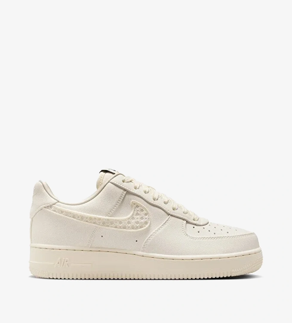 Nike Air Force 1 '07 LX - Görsel 1