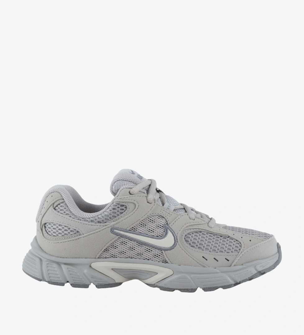 Nike V5 Runner Suede Bej Spor Ayakkabı (IO1644-201)