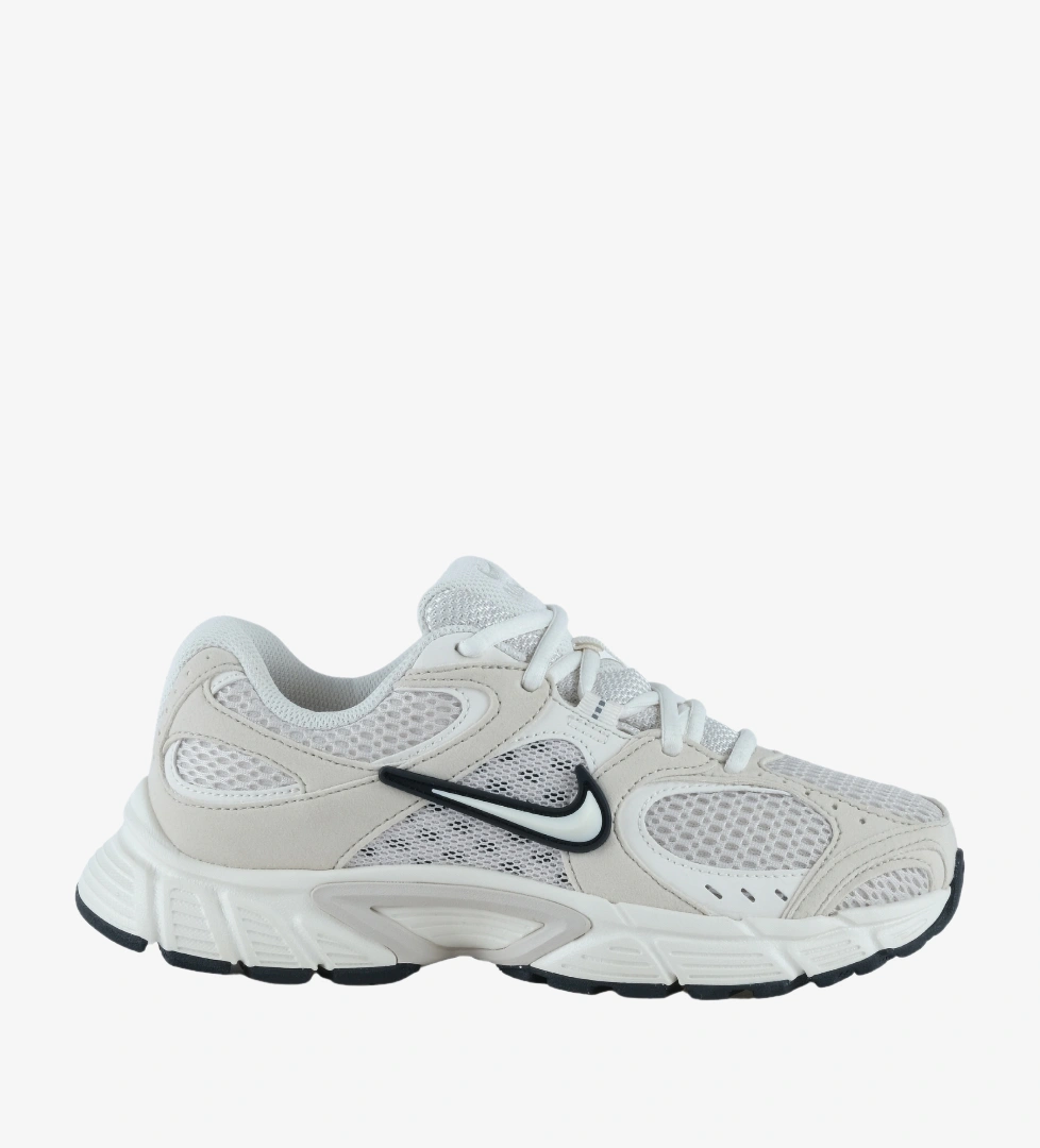 Nike V5 Runner Kadın Krem Spor Ayakkabı (II6294-100)