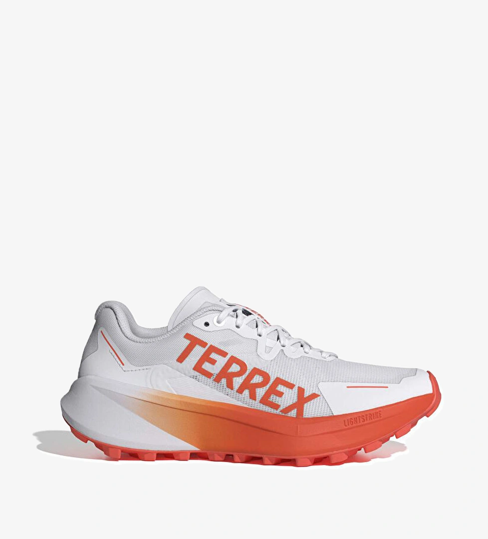 Adidas Adidas Terrex Agravic 3 Arazi Kadın Beyaz Koşu Ayakkabısı model görseli