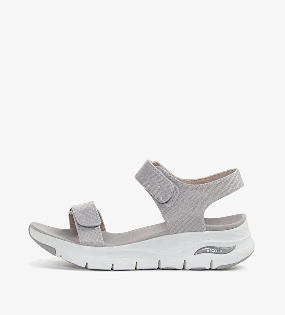 Skechers Skechers Arch Fit Kadın Gri Sandalet model görseli