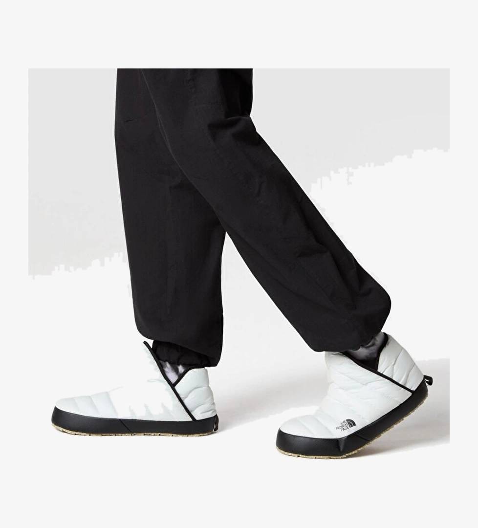 The North Face The North Face Ayakkabısı Kar Kadın Ayakkabıları W Beyaz Bot Thermoball Traction Bootie model görseli