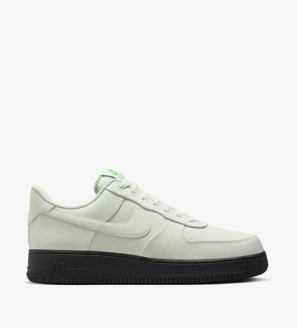 Nike Air Force 1 '07 Lv8