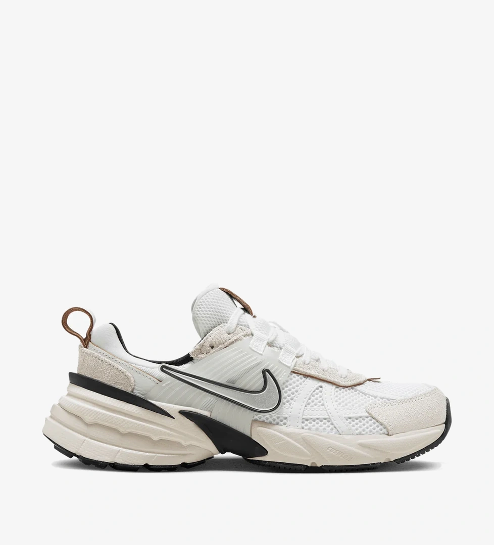 Nike V2K Run - Görsel 1