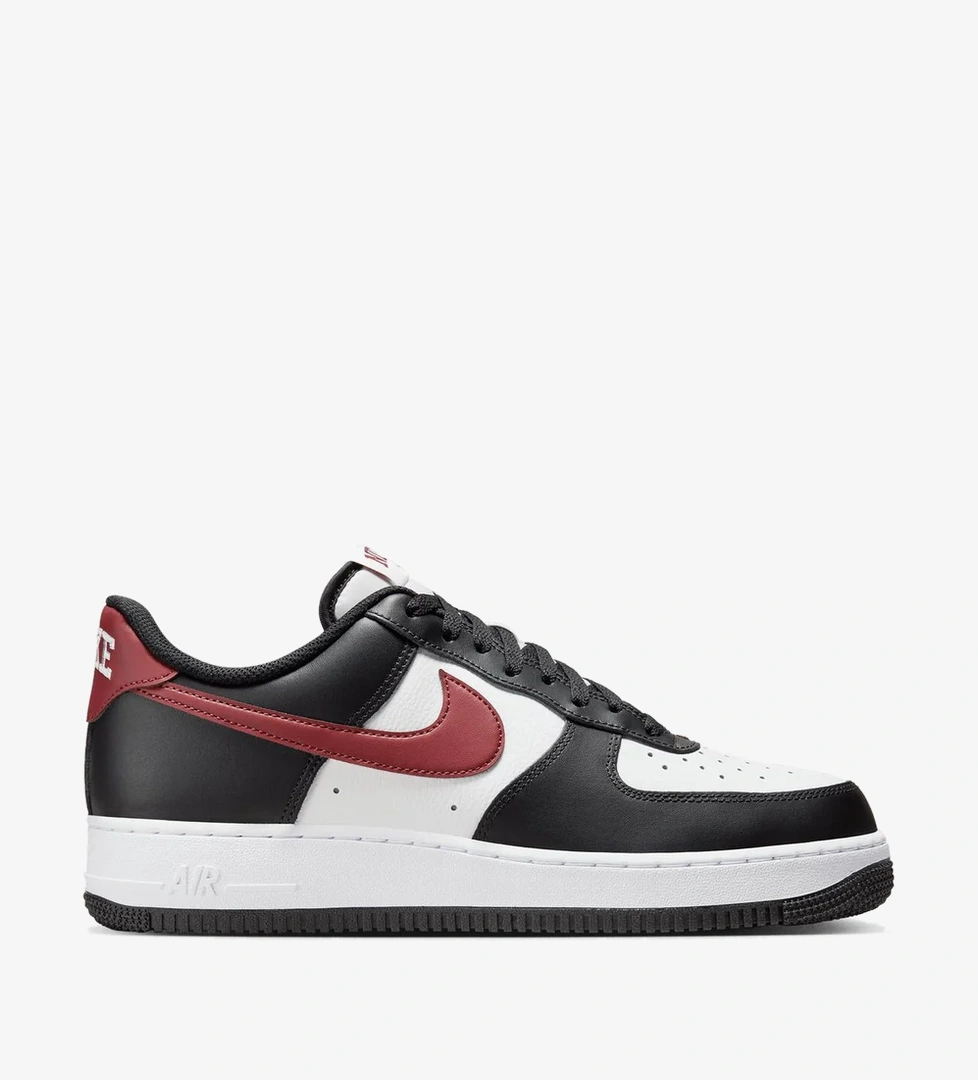 Nike Nike Air Force 1 '07 model görseli