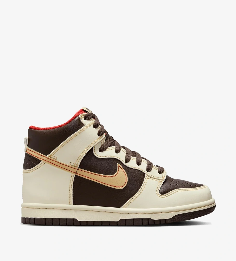 Nike Nike Dunk High (Gs) model görseli
