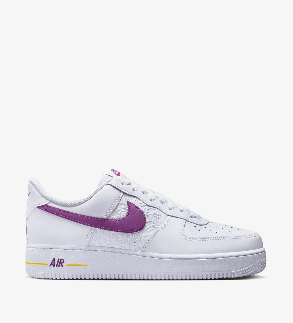 Nike Nike Air Force 1 '07 model görseli