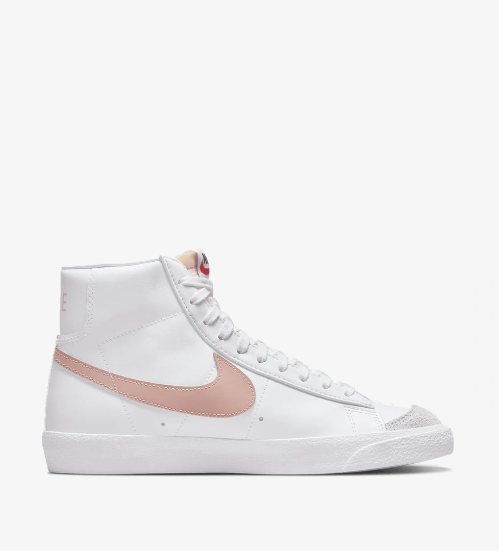 Nike Nike W Blazer Mid '77 model görseli