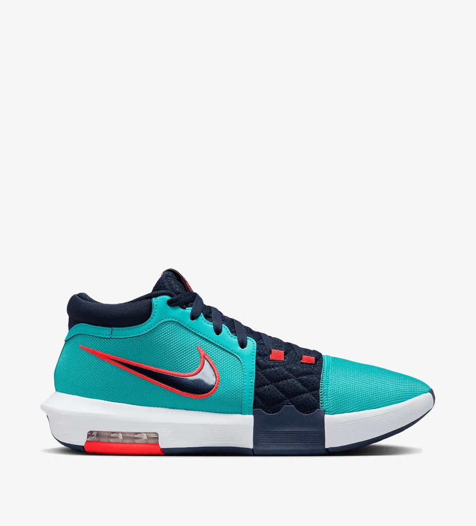 Nike LeBron Witness VIII