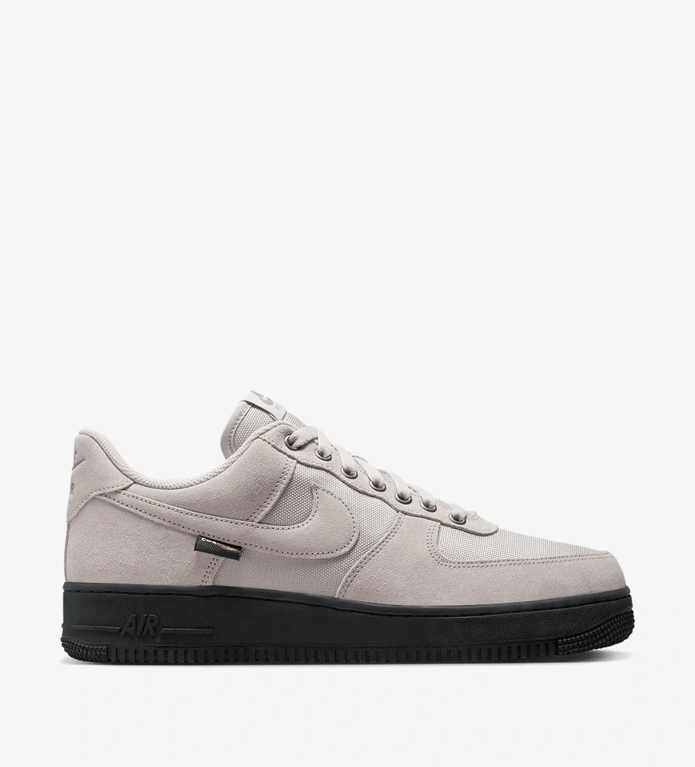 Nike Nike Air Force 1 Erkek model görseli