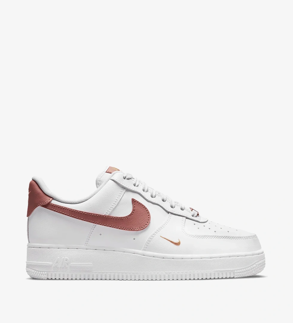 Nike Nike Air Force 1 '07 Essential model görseli
