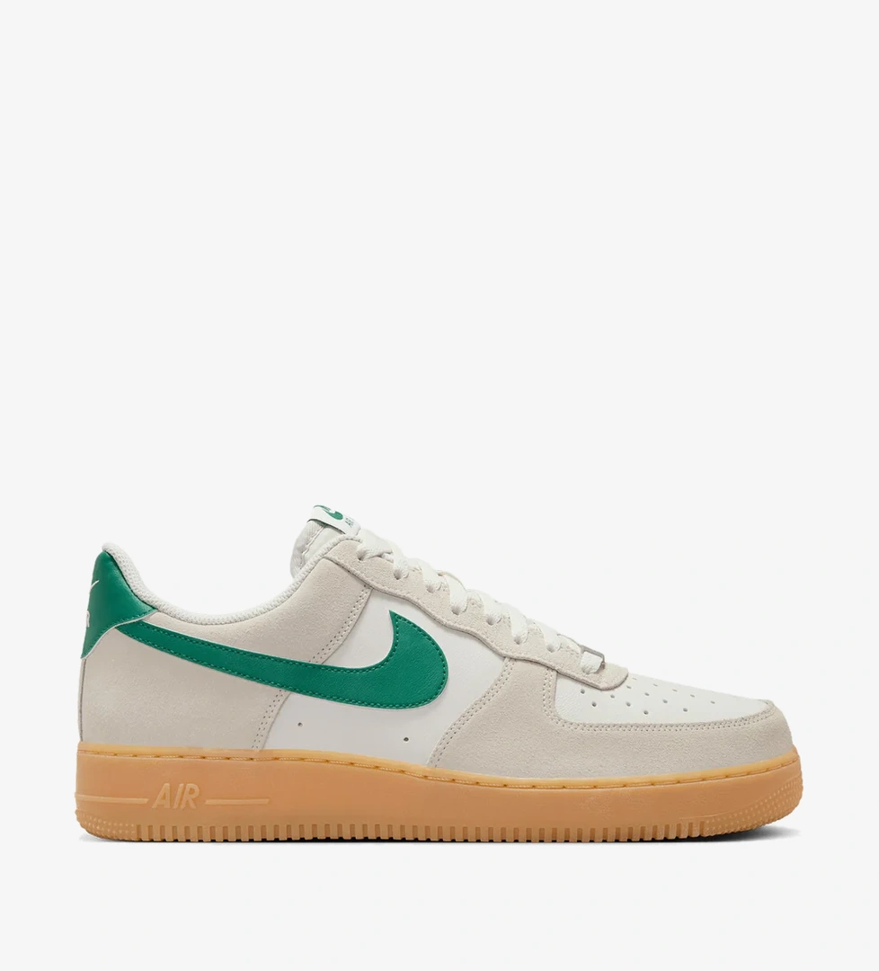 Nike Air Force 1 '07 LV8