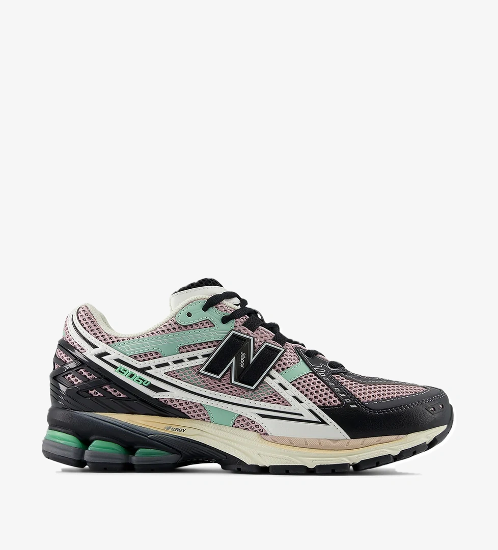 New Balance New Balance 1906 Utility Kadın Siyah Spor Ayakkabı model görseli