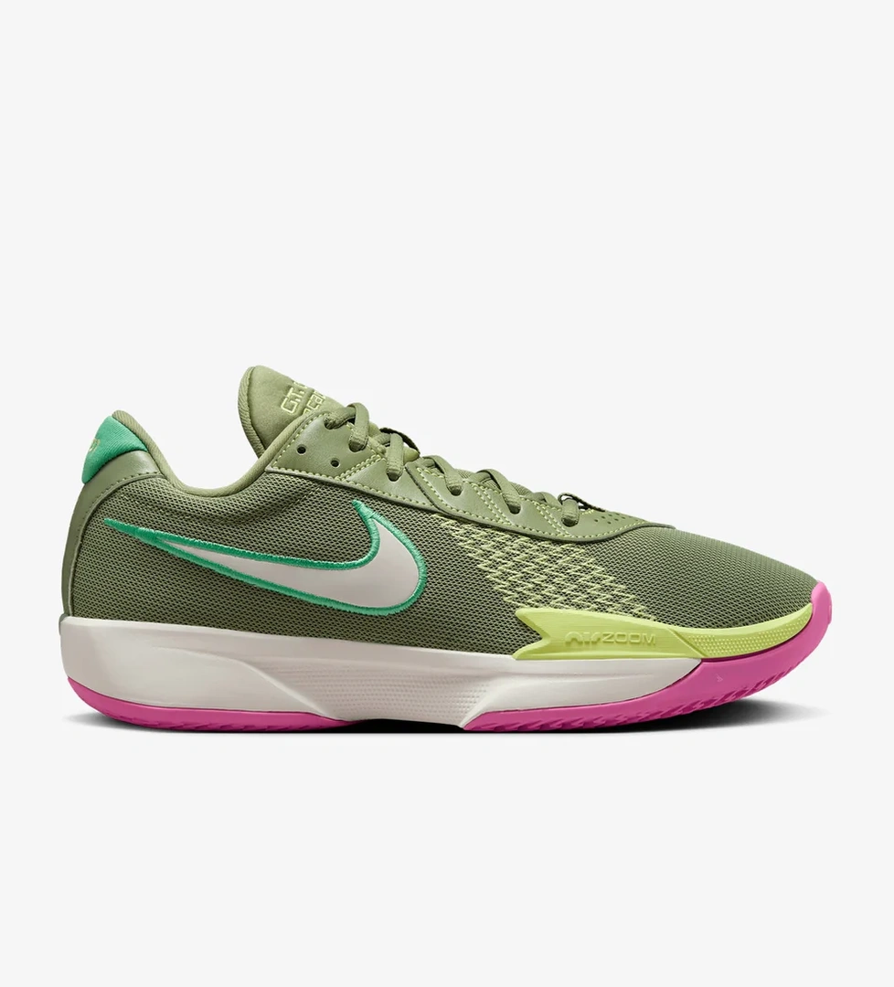 Nike Nike G.t. Cut Academy model görseli