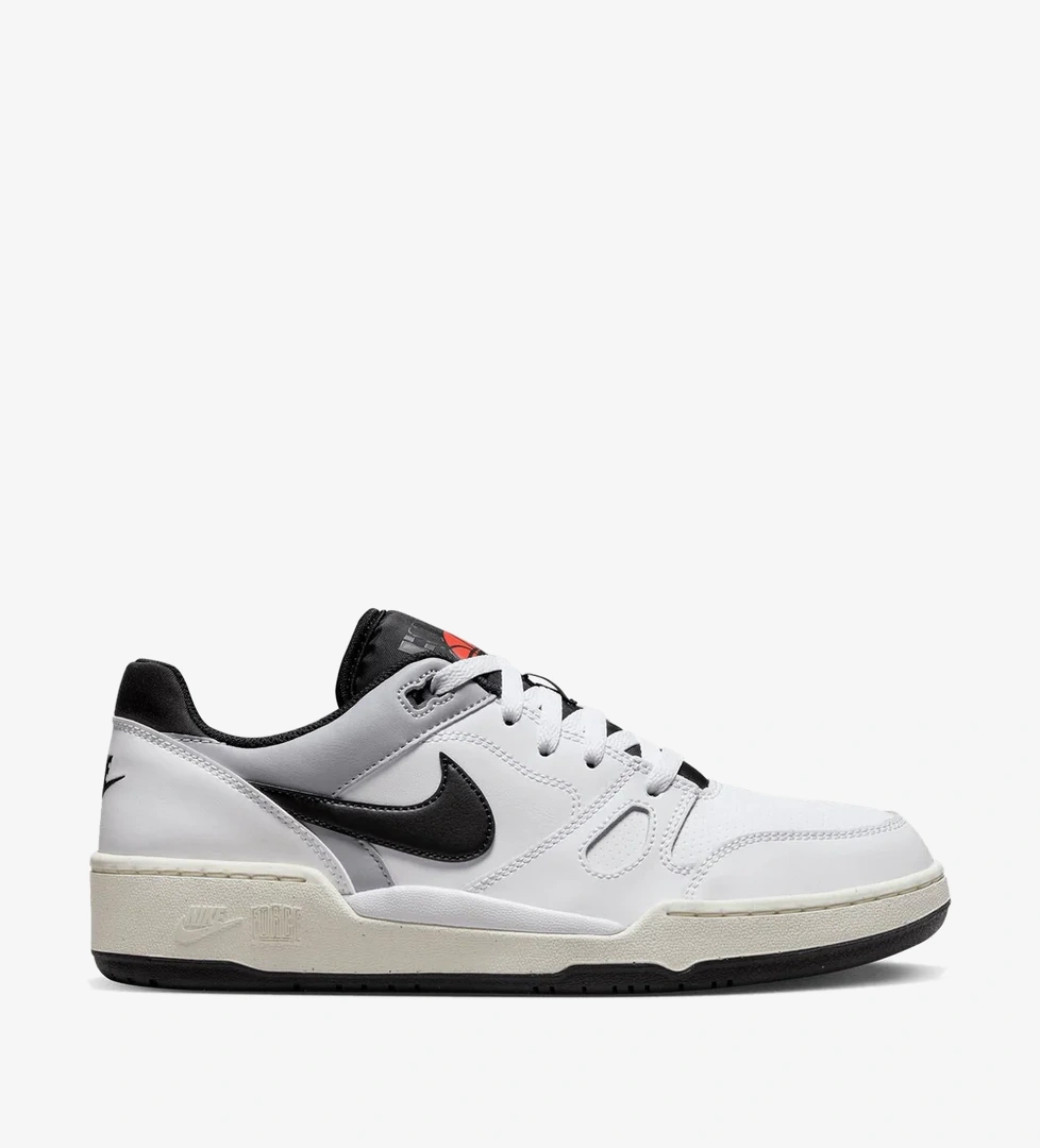 Nike Nike Full Force Low Erkek model görseli