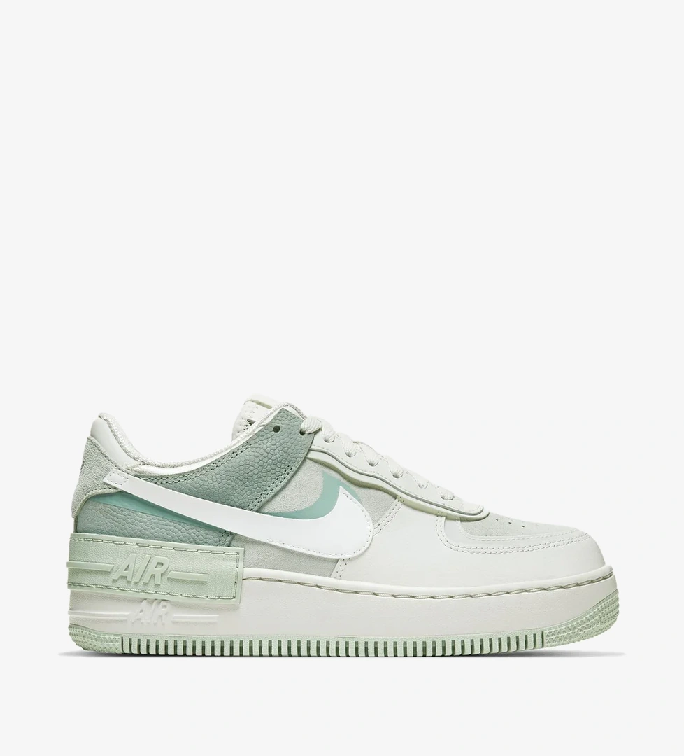 Nike Nike Wmns Af1 Shadow model görseli