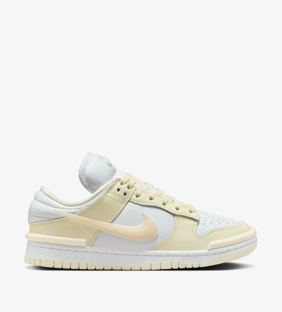 Nike Nike Dunk Low Twist model görseli