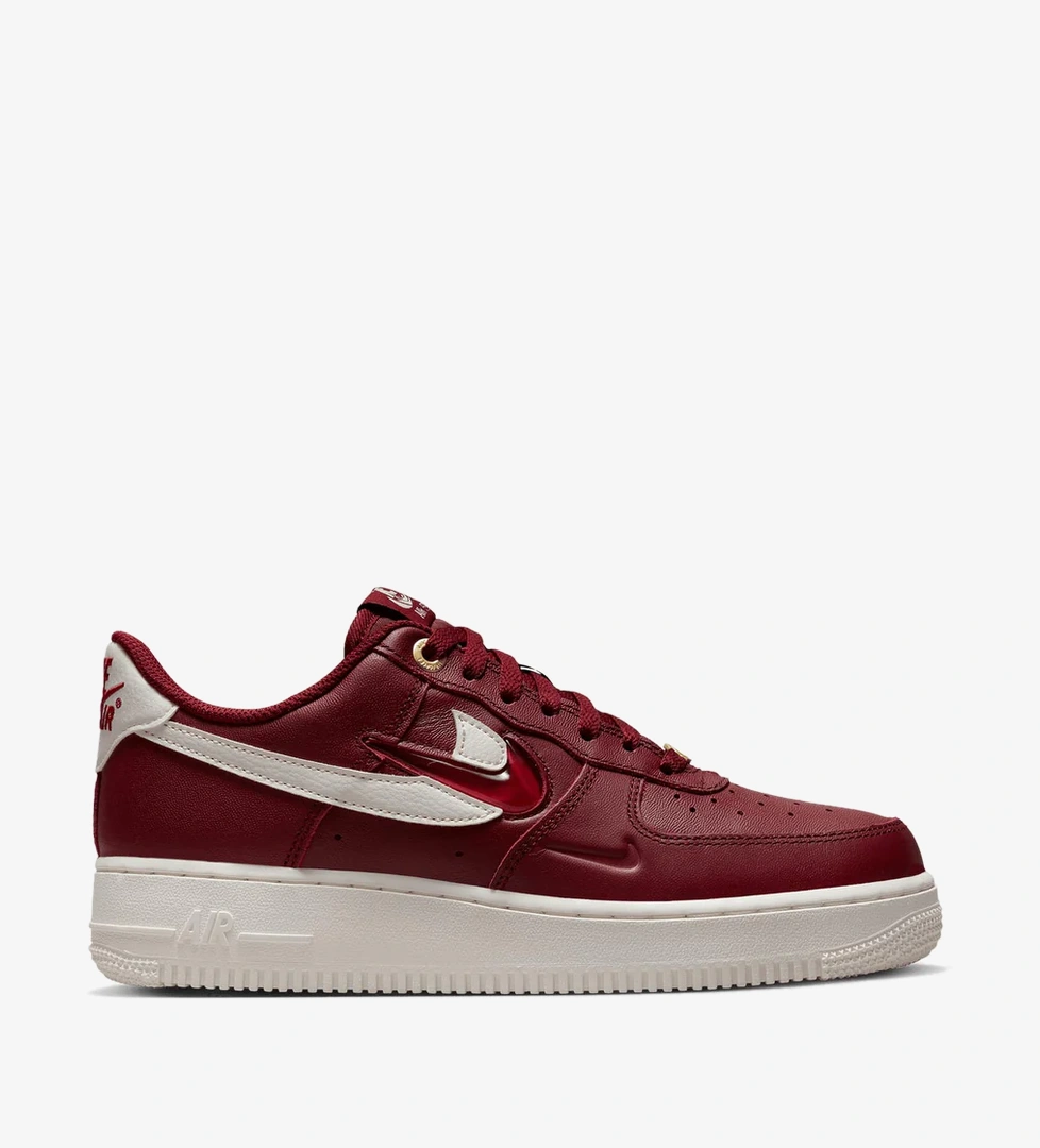 Nike Nike W Air Force 1 '07 Prm model görseli