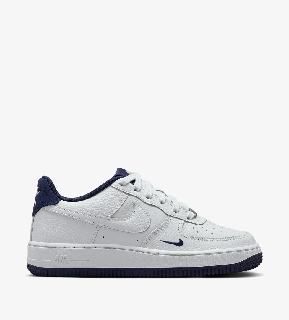 Nike Air Force 1 LV8 (Gs) - Görsel 1