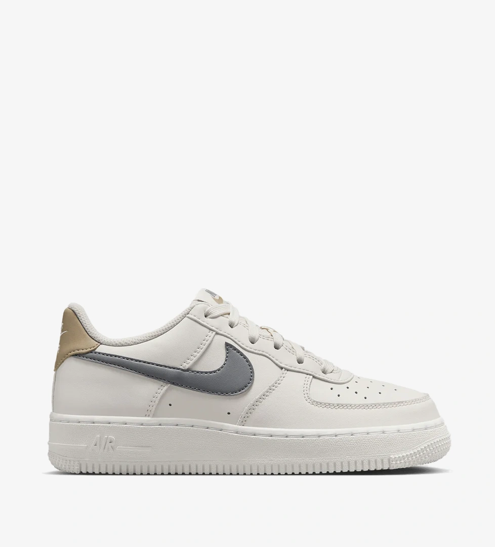 Nike Air Force 1 (Gs) - Görsel 1