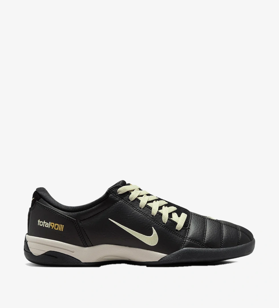 Nike Total 90
