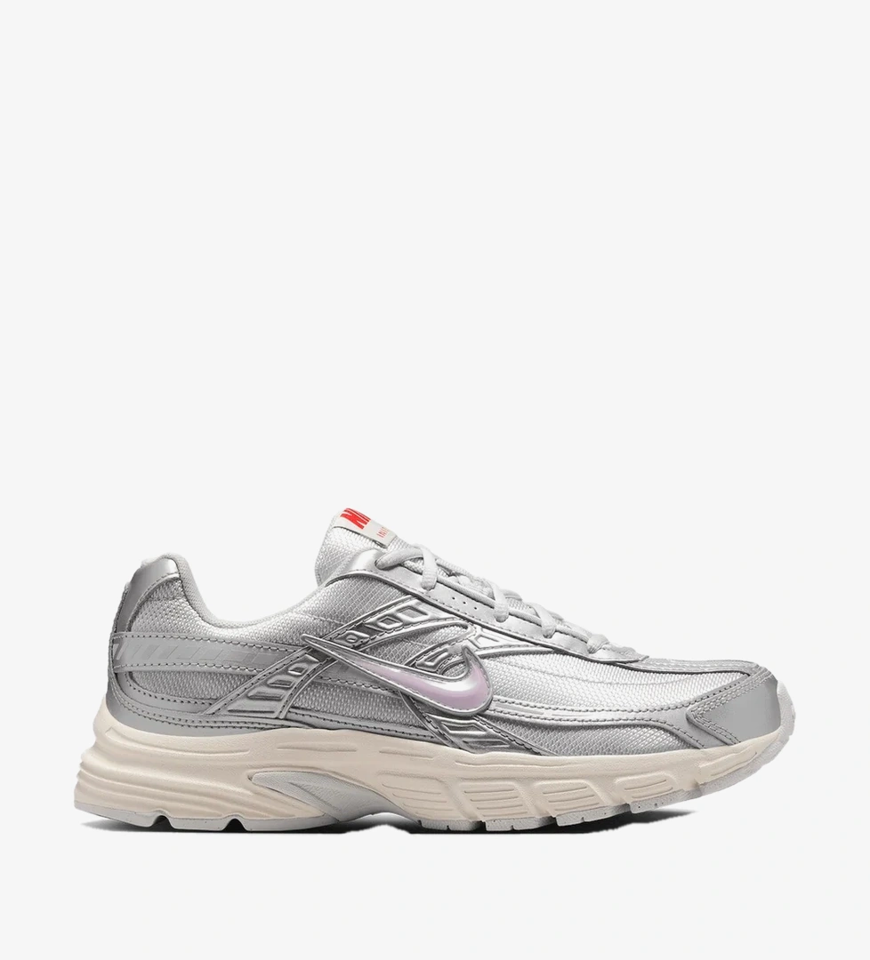 Gri Nike Tiempo Maestro