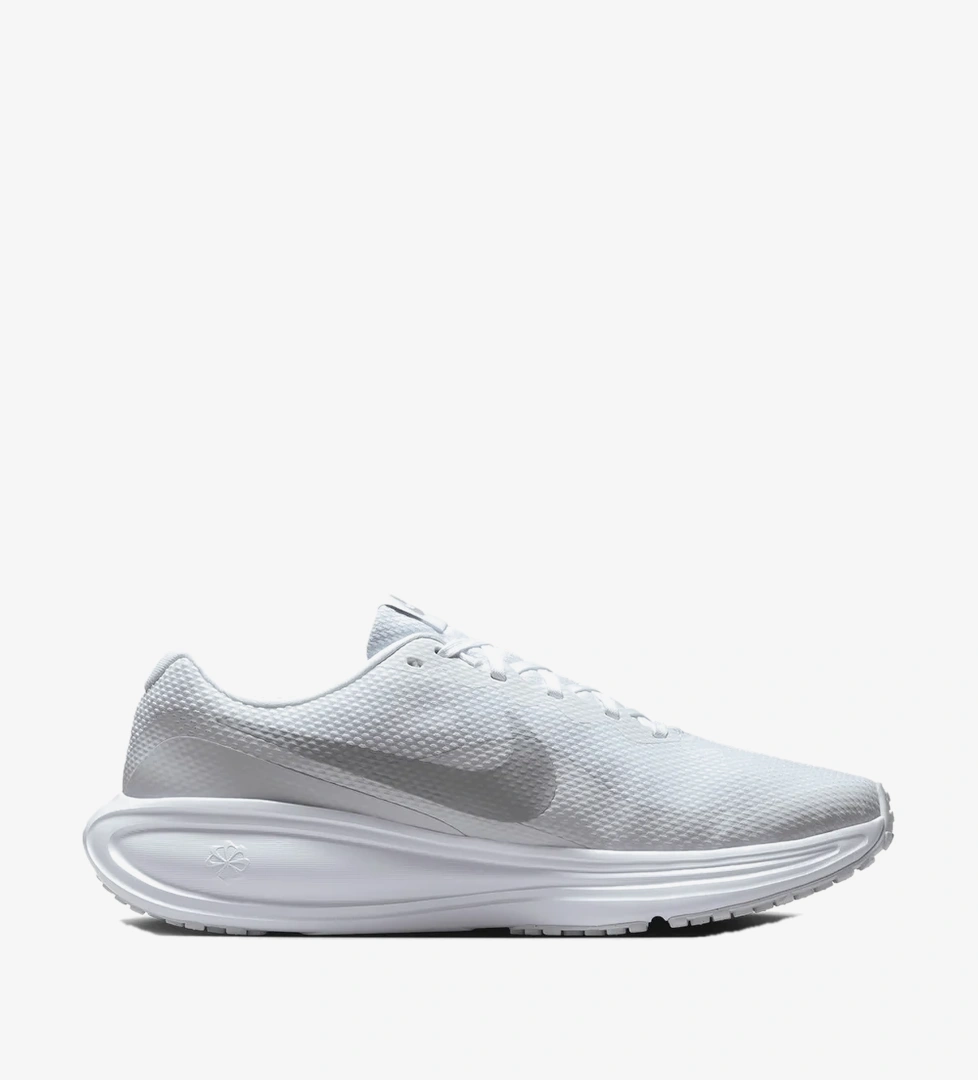 Nike Revolution 8