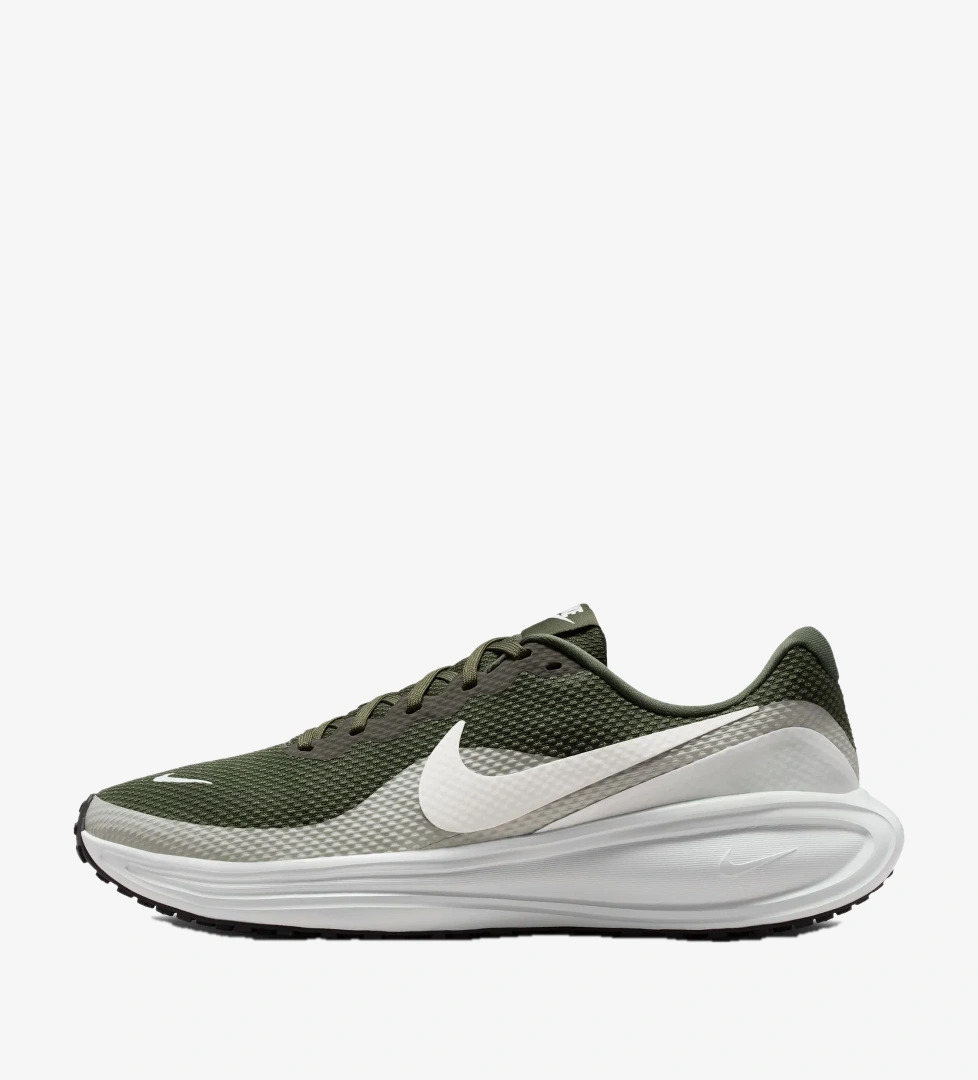 Nike Haki Nike Revolution 8