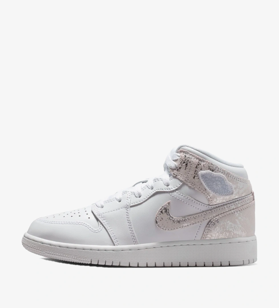 Air Jordan 1 Mid Se Bg Basketbol Ayakkabısı