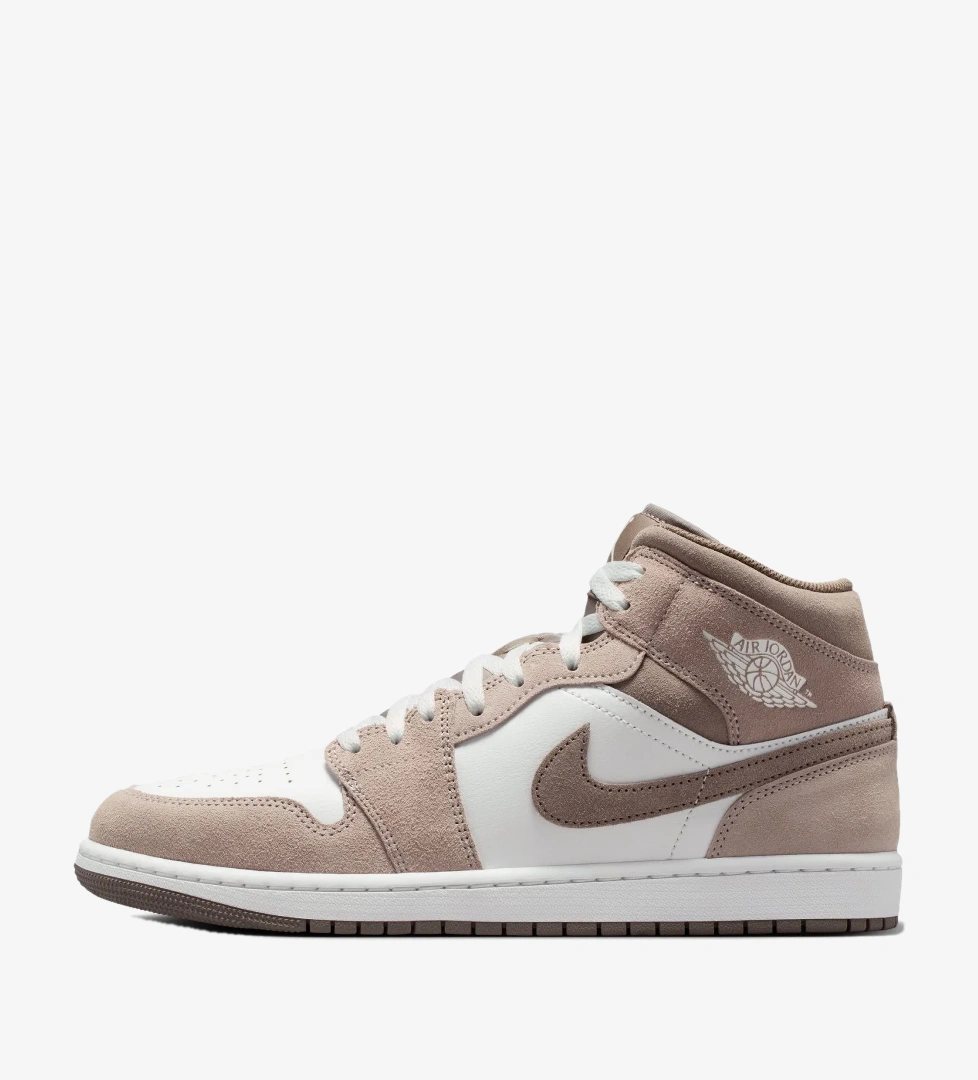 Air Jordan 1 Mid Erkek Basketbol Ayakkabısı