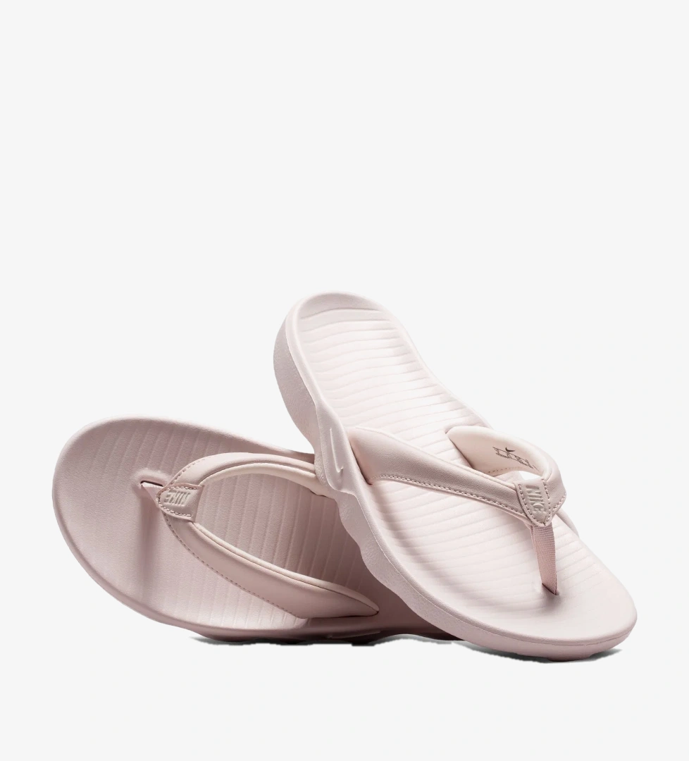 Nike Kırmızı Nike Marina