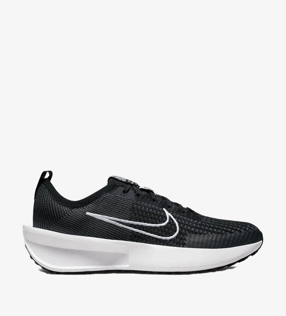 Siyah Nike Interact