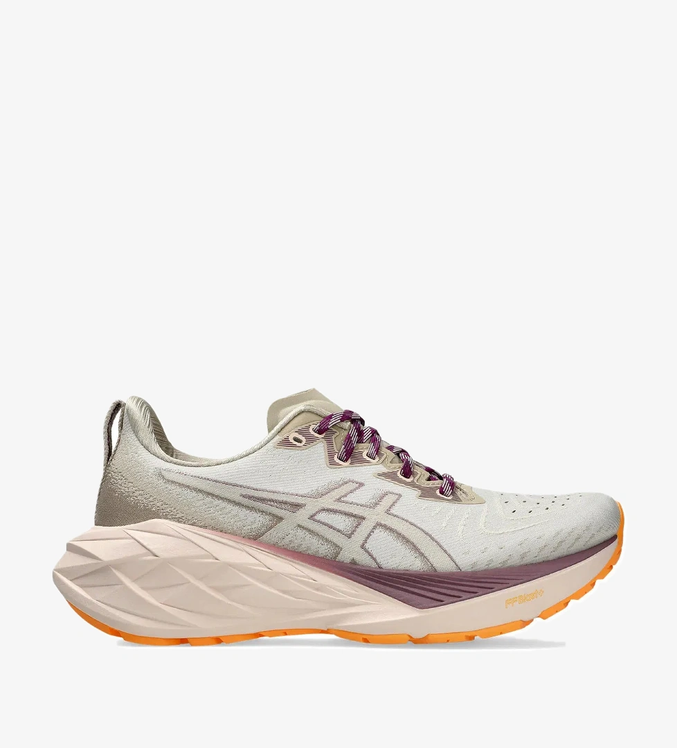 Novablast 4 Tr Kadın Pembe Koşu Ayakkabısı 1012B654-700