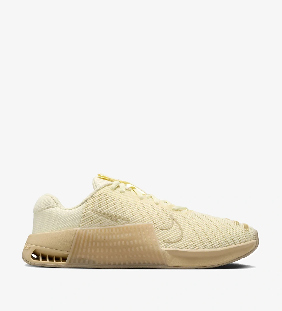 Nike Metcon 9 Kadın Sarı Antrenman Ayakkabısı DZ2537-700 model görseli