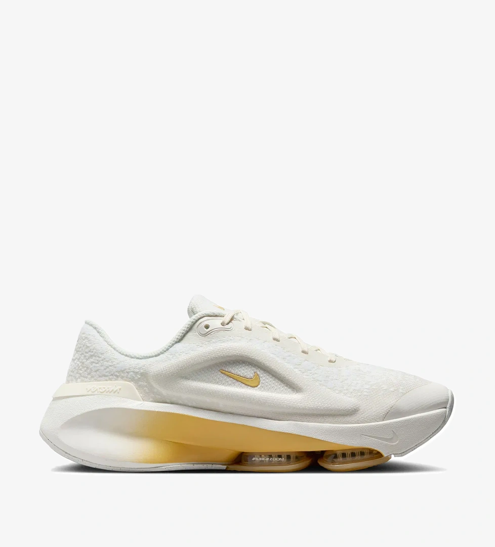 Nike Nike Versair Bej Kadın Antrenman Ayakkabısı Dz3547-103 model görseli