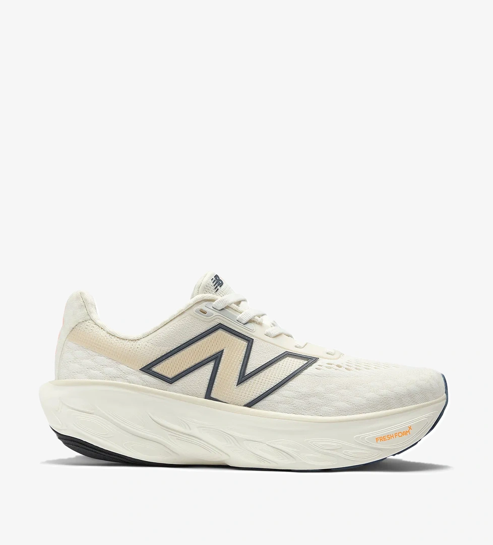 New Balance 1080 Kadın Beyaz Koşu Ayakkabısı W1080J14 model görseli