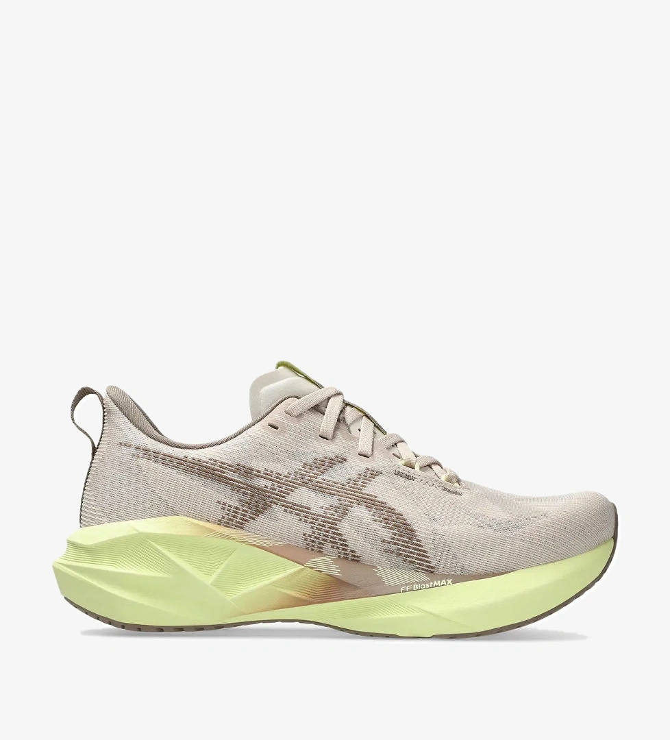 Asics Asics Novablast 5 Kadın Kahverengi Koşu Ayakkabısı 1012B765-250 Sneaker | Sportive Kahverengi - 1. görsel