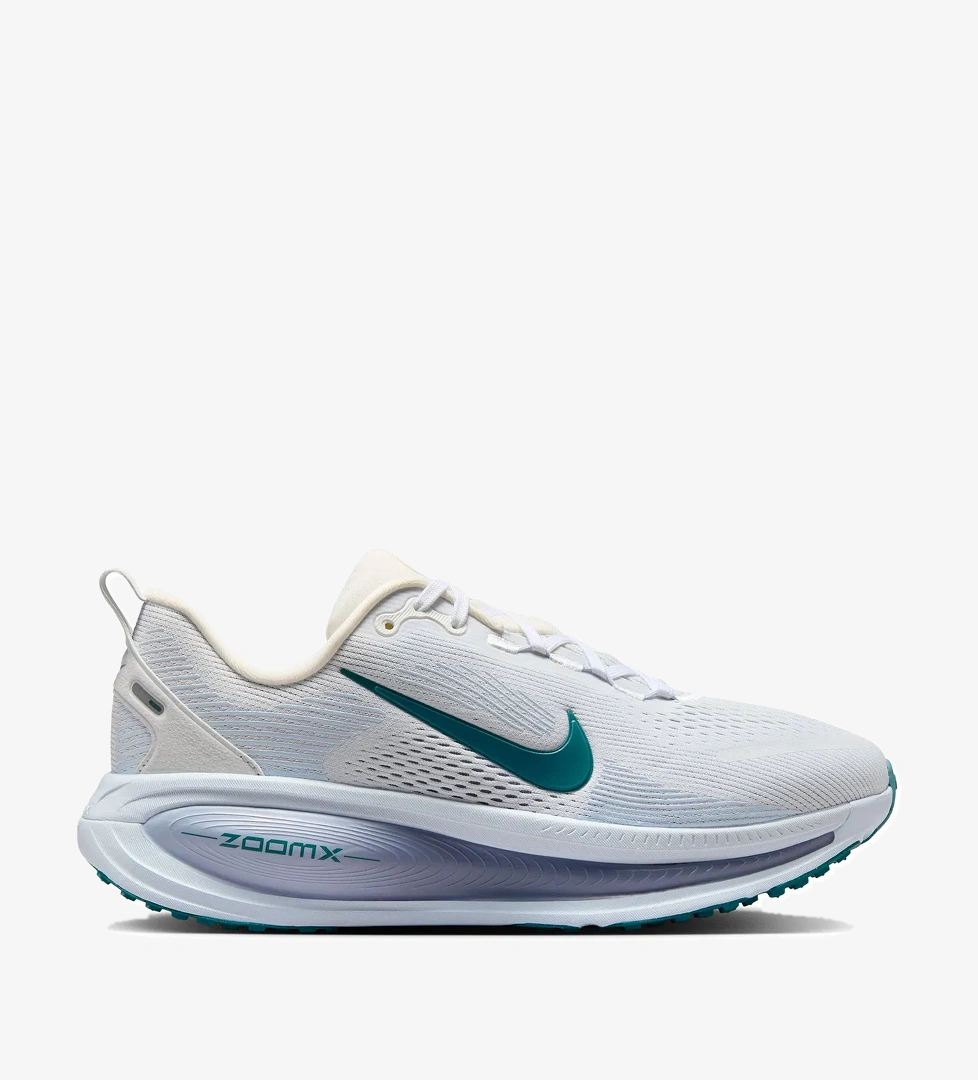 Nike Nike Vomero 18 Zoomx Beyaz Koşu Road Ayakkabısı Running Hm6804-103 Kadın Spor Ayakkabı model görseli