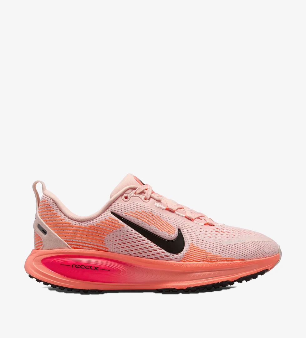 Nike Pembe Nike Vomero 18