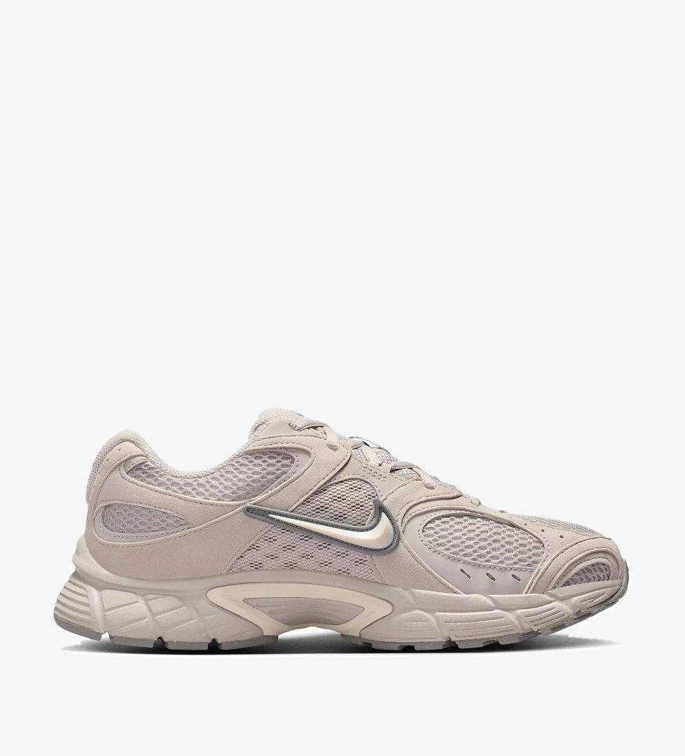 Nike Kahverengi Nike V5 RNR Ayakkabı