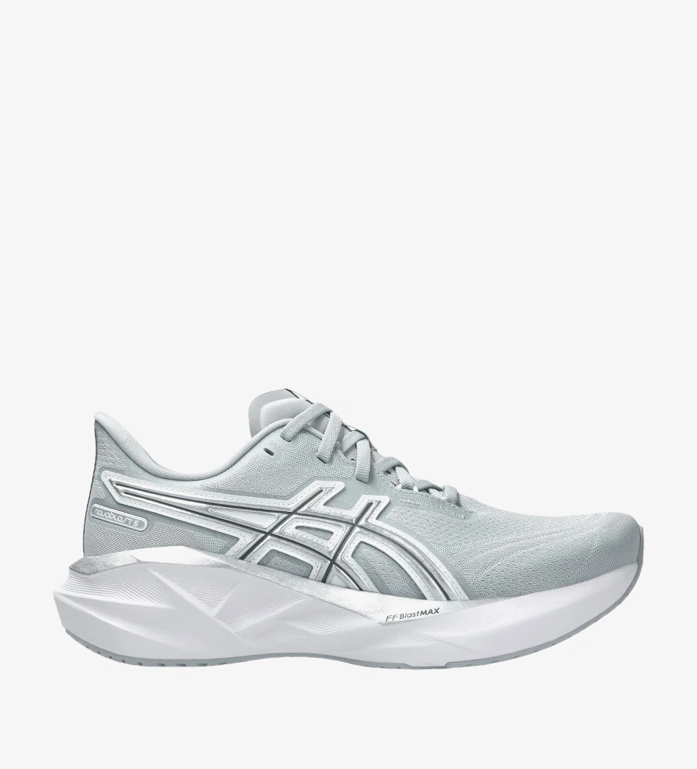 Asics Gri Asics Novablast 5