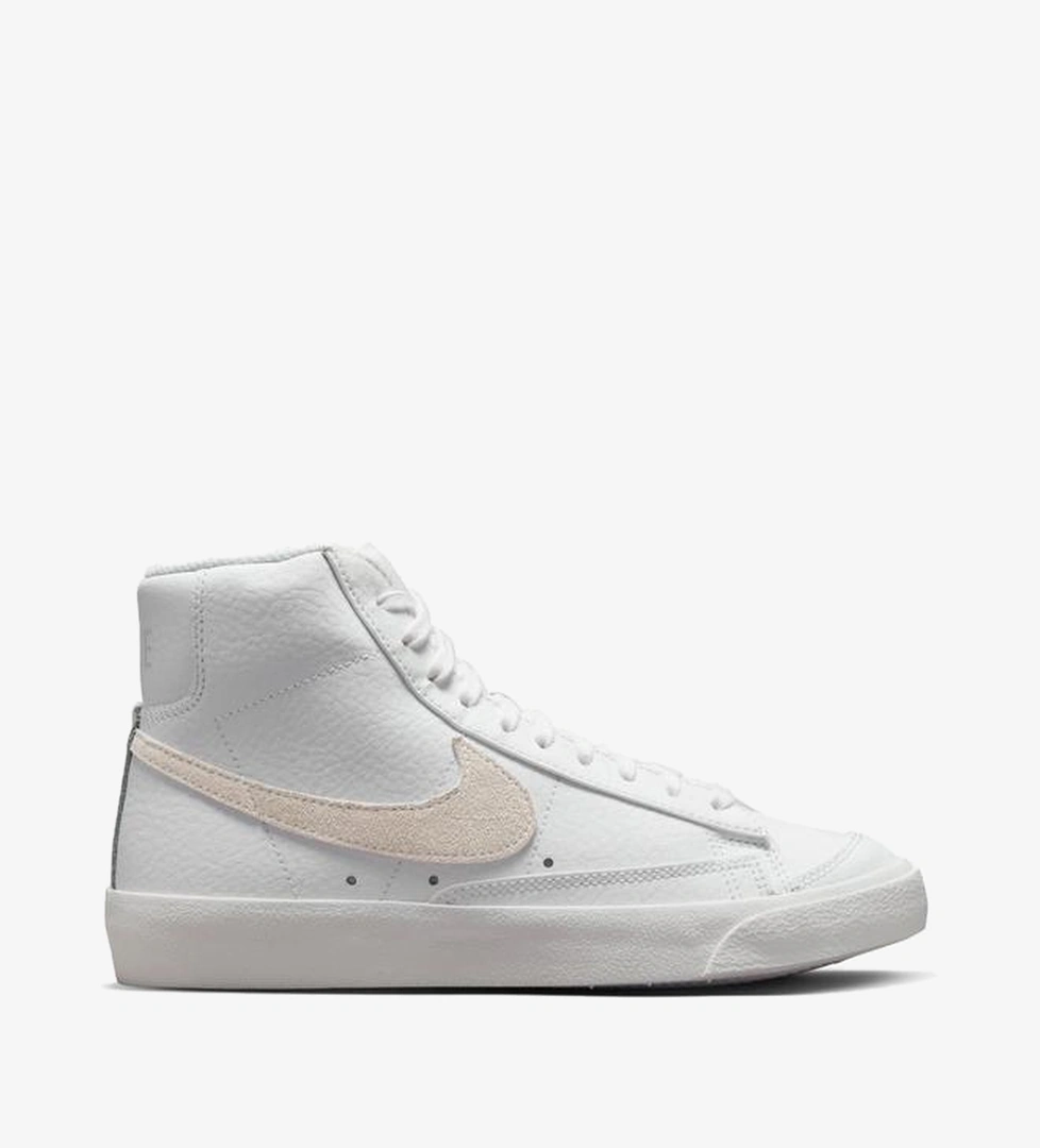 Nike Blazer Mid '77 Kadın Beyaz Spor Ayakkabı - Görsel 1