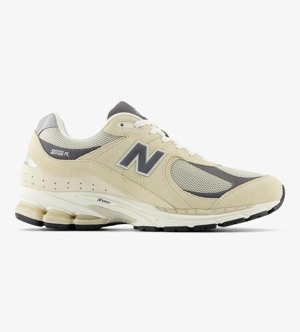 New Balance New Balance 2002R Unisex Bej Spor Ayakkabı Superstep'te! Bej - 1. görsel