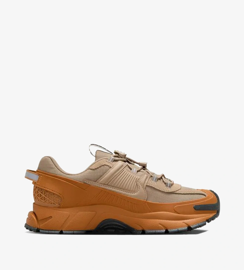 Nike Nike Sarı Zoom Vomero 5 Roam Flax Kadın Turuncu Sneaker SuperStep'te! Sarı - 1. görsel