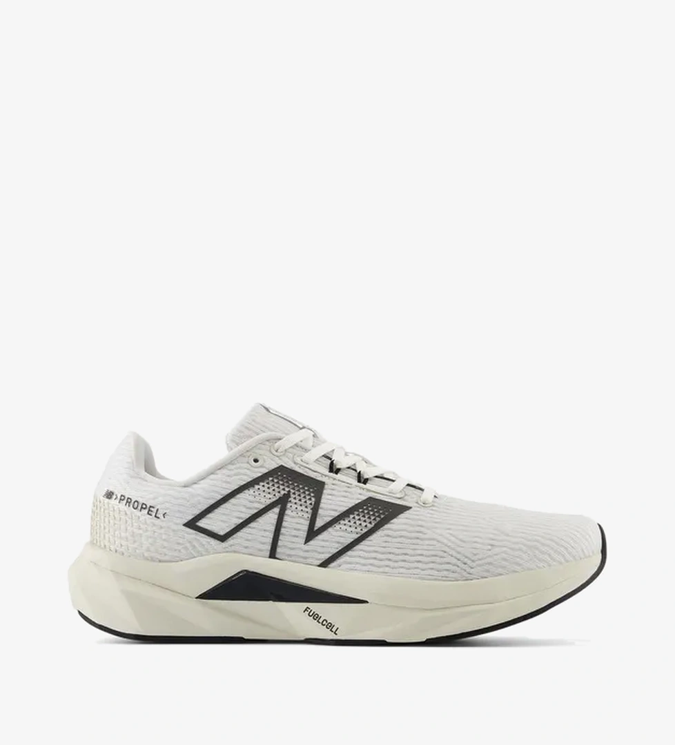 New Balance New Balance Fuelcell Propel v5 Erkek Beyaz Koşu Ayakkabısı Superstep'te! Beyaz - 1. görsel